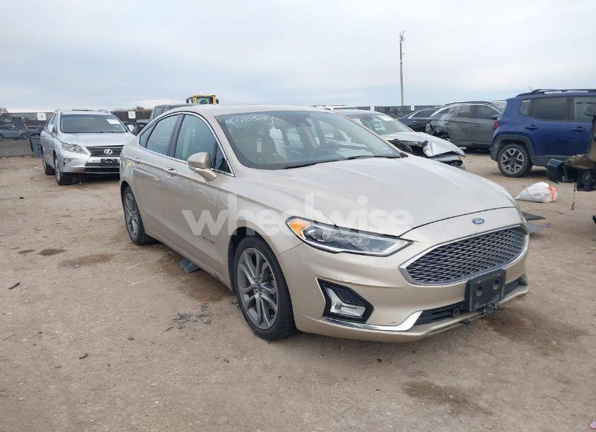 2019 Ford Fusion HYBRID TITANIUM (VIN 3FA6P0RU4KR144431) main photo