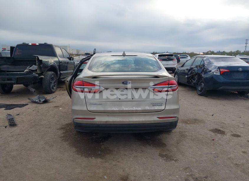 Photo 16 of 2019 Ford Fusion HYBRID TITANIUM (VIN 3FA6P0RU4KR144431)