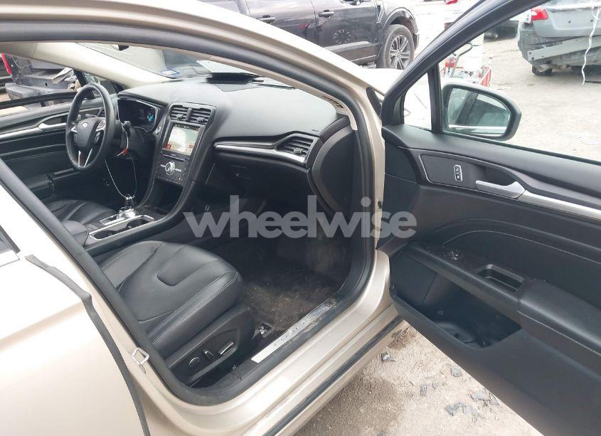 Photo 5 of 2019 Ford Fusion HYBRID TITANIUM (VIN 3FA6P0RU4KR144431)