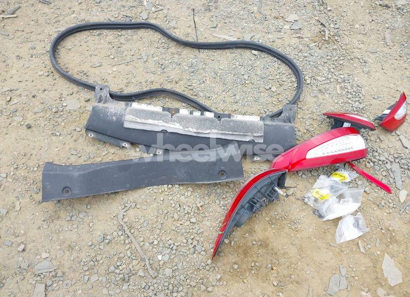 Photo 12 of 2013 Ford Fusion HYBRID TITANIUM (VIN 3FA6P0RU5DR357469)