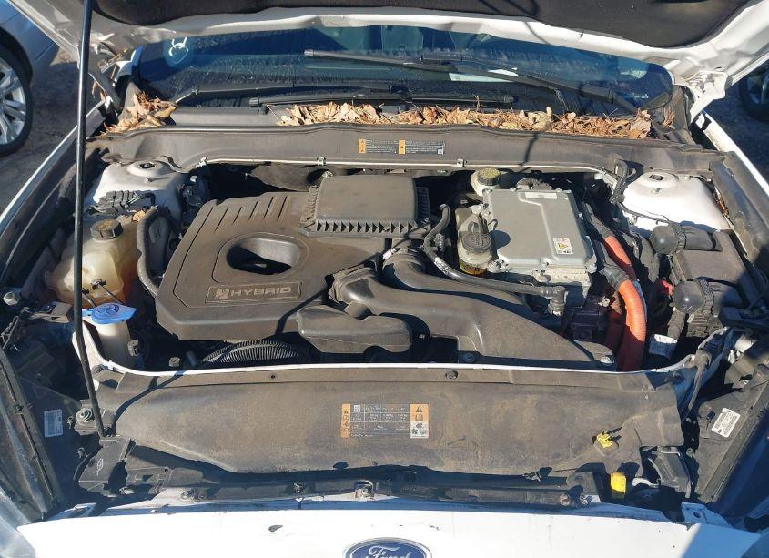 Photo 10 of 2014 Ford Fusion HYBRID TITANIUM (VIN 3FA6P0RU5ER261388)