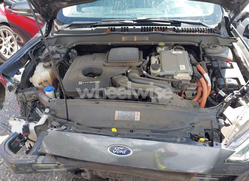 Photo 10 of 2017 Ford Fusion HYBRID TITANIUM (VIN 3FA6P0RU5HR301716)