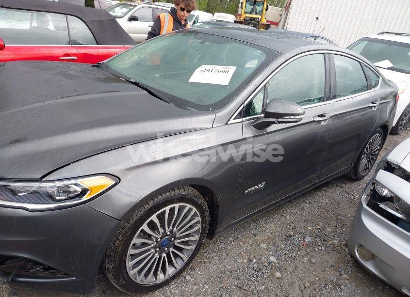 Photo 14 of 2017 Ford Fusion HYBRID TITANIUM (VIN 3FA6P0RU5HR301716)