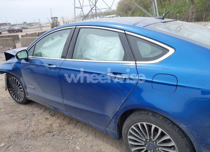 Photo 14 of 2017 Ford Fusion HYBRID TITANIUM (VIN 3FA6P0RU5HR388615)