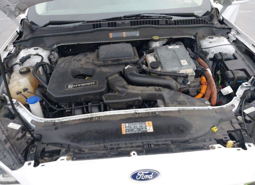 Photo 10 of 2019 Ford Fusion HYBRID TITANIUM (VIN 3FA6P0RU5KR138041)