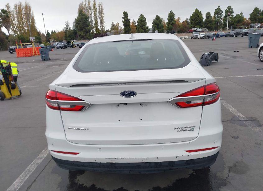 Photo 16 of 2019 Ford Fusion HYBRID TITANIUM (VIN 3FA6P0RU5KR138041)