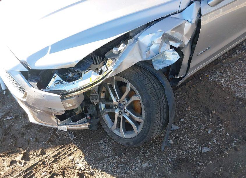 Photo 6 of 2019 Ford Fusion HYBRID TITANIUM (VIN 3FA6P0RU5KR181410)