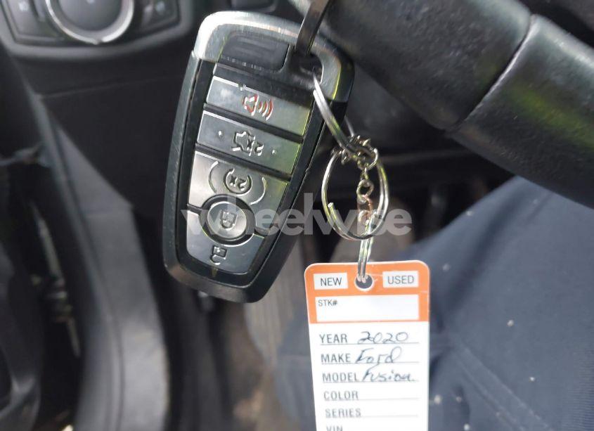 Photo 11 of 2020 Ford Fusion HYBRID TITANIUM (VIN 3FA6P0RU5LR156976)