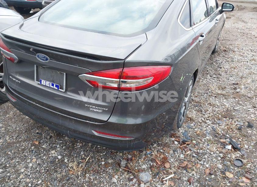 Photo 4 of 2020 Ford Fusion HYBRID TITANIUM (VIN 3FA6P0RU5LR156976)