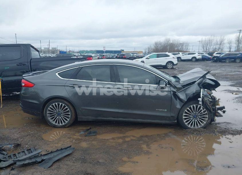 Photo 13 of 2017 Ford Fusion HYBRID TITANIUM (VIN 3FA6P0RU6HR279726)