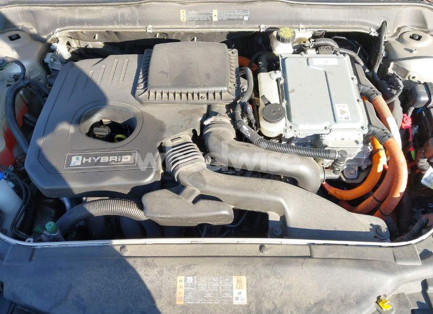 Photo 10 of 2018 Ford Fusion HYBRID PLATINUM (VIN 3FA6P0RU6JR183763)