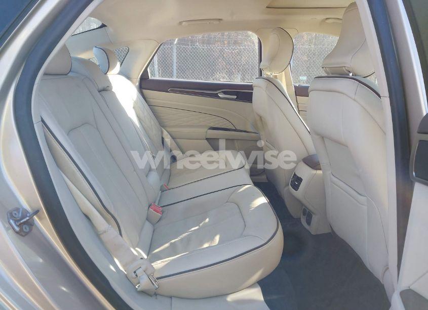 Photo 8 of 2018 Ford Fusion HYBRID PLATINUM (VIN 3FA6P0RU6JR183763)