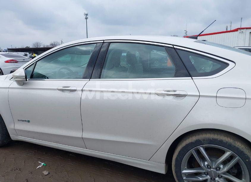 Photo 14 of 2014 Ford Fusion HYBRID TITANIUM (VIN 3FA6P0RU7ER376199)