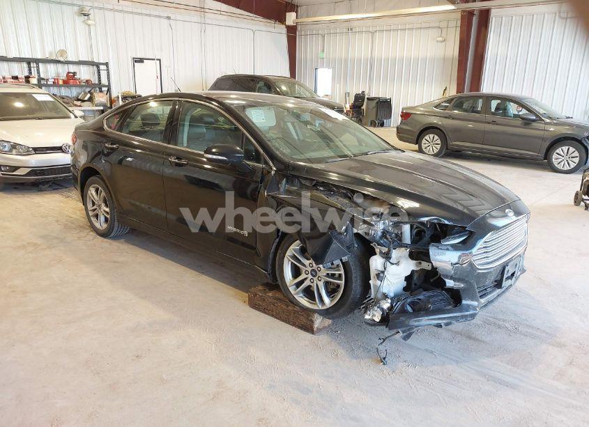 2016 Ford Fusion HYBRID TITANIUM (VIN 3FA6P0RU7GR127307) main photo