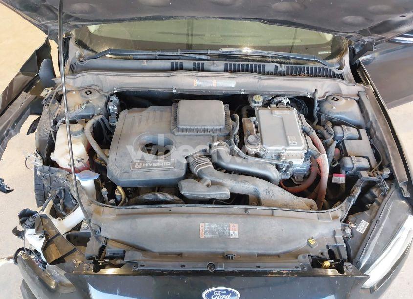 Photo 10 of 2016 Ford Fusion HYBRID TITANIUM (VIN 3FA6P0RU7GR127307)