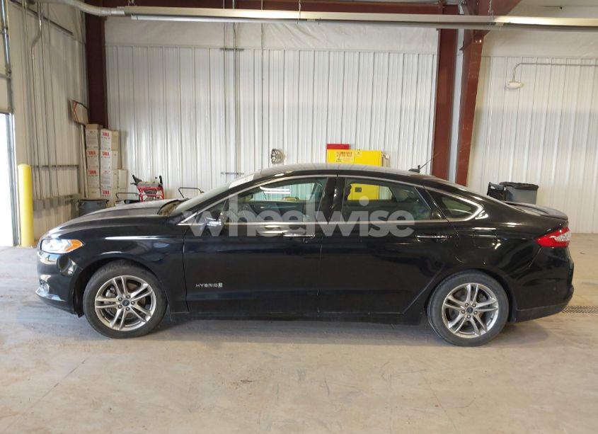 Photo 15 of 2016 Ford Fusion HYBRID TITANIUM (VIN 3FA6P0RU7GR127307)
