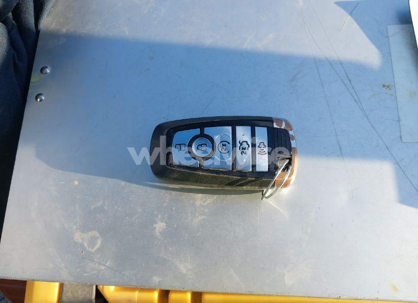 Photo 11 of 2017 Ford Fusion HYBRID TITANIUM (VIN 3FA6P0RU7HR383528)