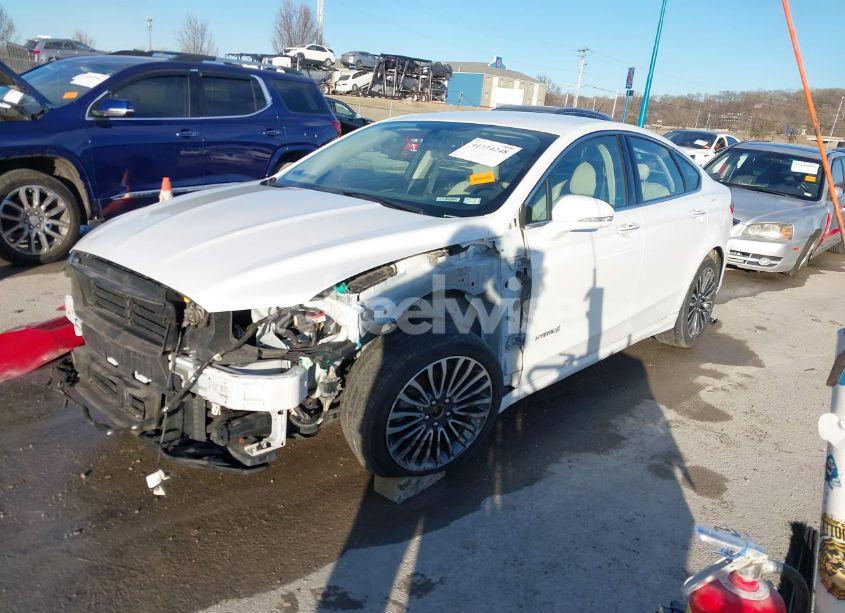 Photo 2 of 2017 Ford Fusion HYBRID TITANIUM (VIN 3FA6P0RU7HR383528)