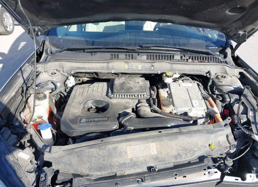 Photo 10 of 2018 Ford Fusion HYBRID TITANIUM (VIN 3FA6P0RU7JR269342)