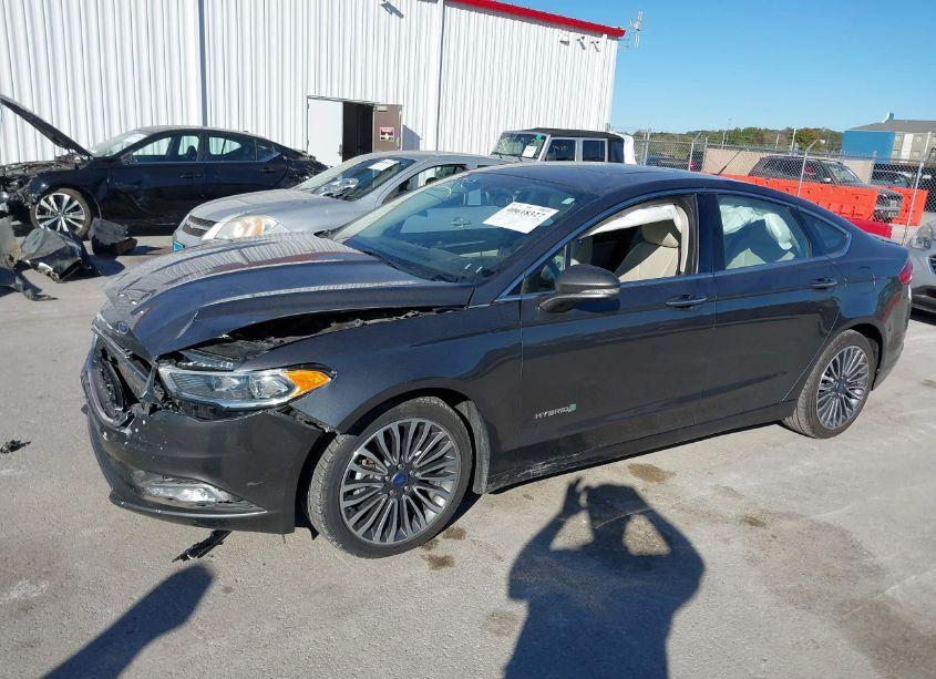 Photo 2 of 2018 Ford Fusion HYBRID TITANIUM (VIN 3FA6P0RU7JR269342)