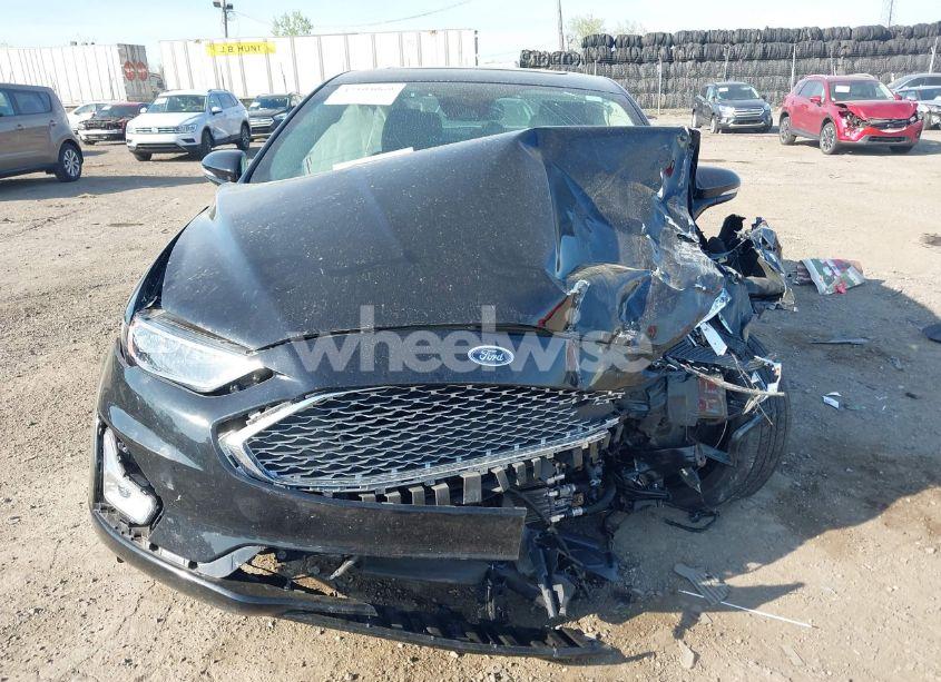 Photo 11 of 2019 Ford Fusion HYBRID TITANIUM (VIN 3FA6P0RU7KR159022)