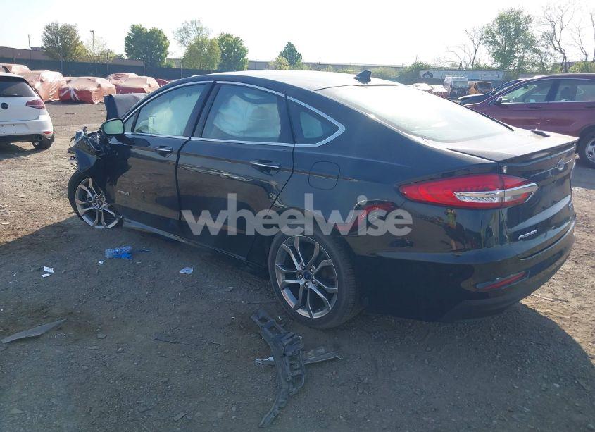 Photo 3 of 2019 Ford Fusion HYBRID TITANIUM (VIN 3FA6P0RU7KR159022)
