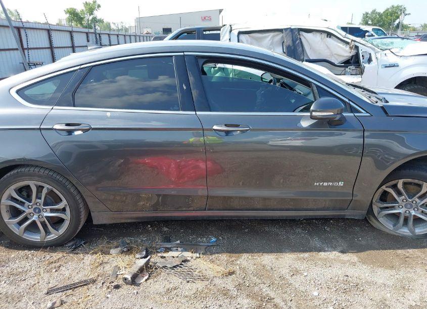 Photo 12 of 2019 Ford Fusion HYBRID TITANIUM (VIN 3FA6P0RU7KR273683)