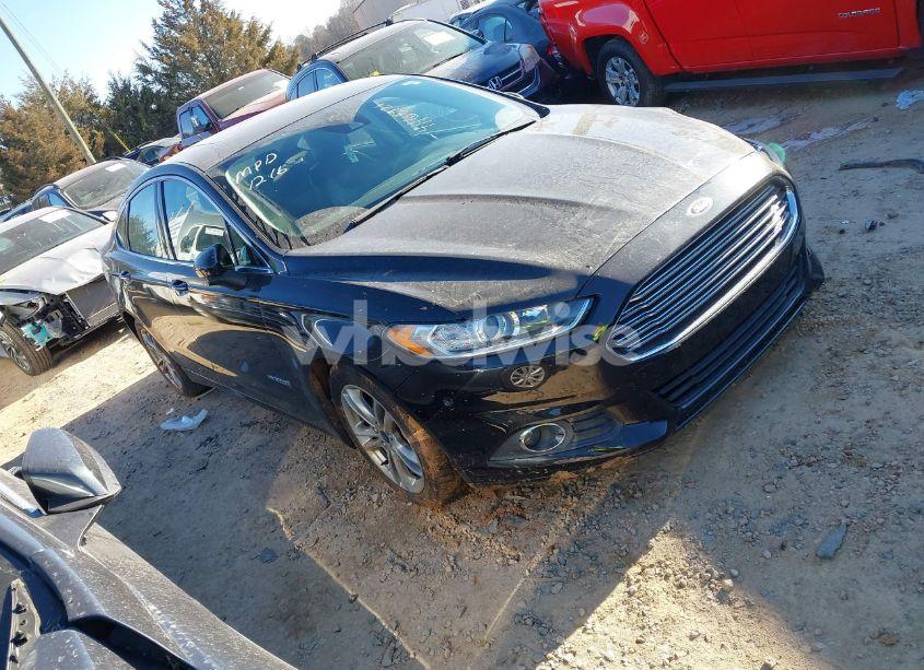 2015 Ford Fusion HYBRID TITANIUM (VIN 3FA6P0RU8FR124365) main photo