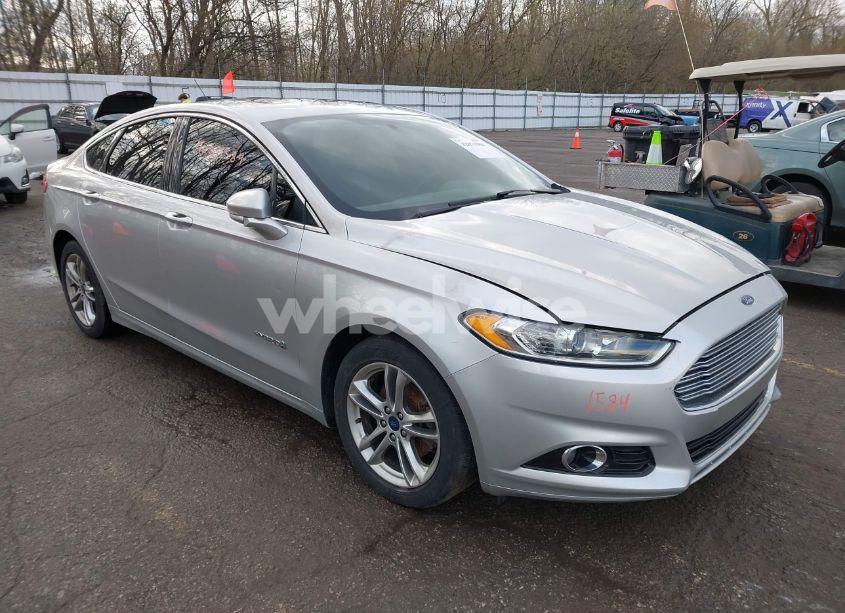 2015 Ford Fusion HYBRID TITANIUM (VIN 3FA6P0RU8FR181312) main photo