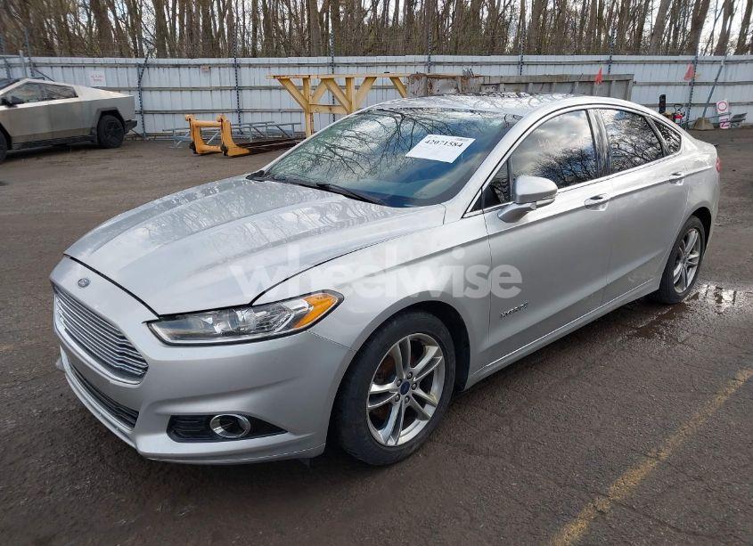 Photo 2 of 2015 Ford Fusion HYBRID TITANIUM (VIN 3FA6P0RU8FR181312)