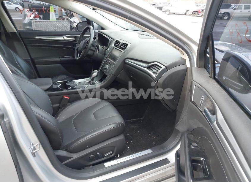 Photo 5 of 2015 Ford Fusion HYBRID TITANIUM (VIN 3FA6P0RU8FR181312)