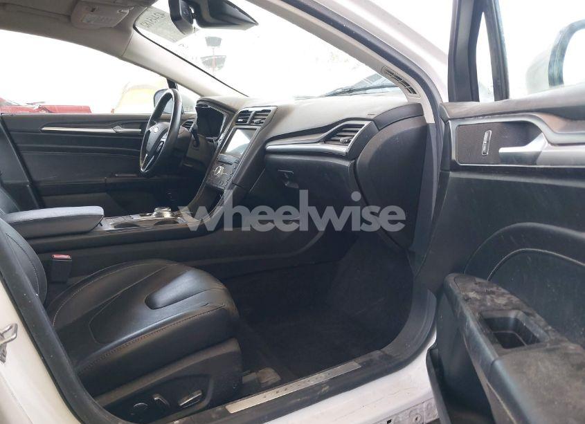 Photo 5 of 2017 Ford Fusion HYBRID TITANIUM (VIN 3FA6P0RU8HR229653)