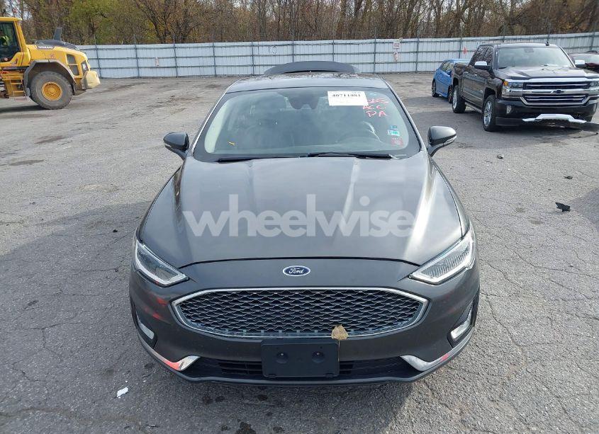 Photo 12 of 2019 Ford Fusion HYBRID TITANIUM (VIN 3FA6P0RU8KR188304)