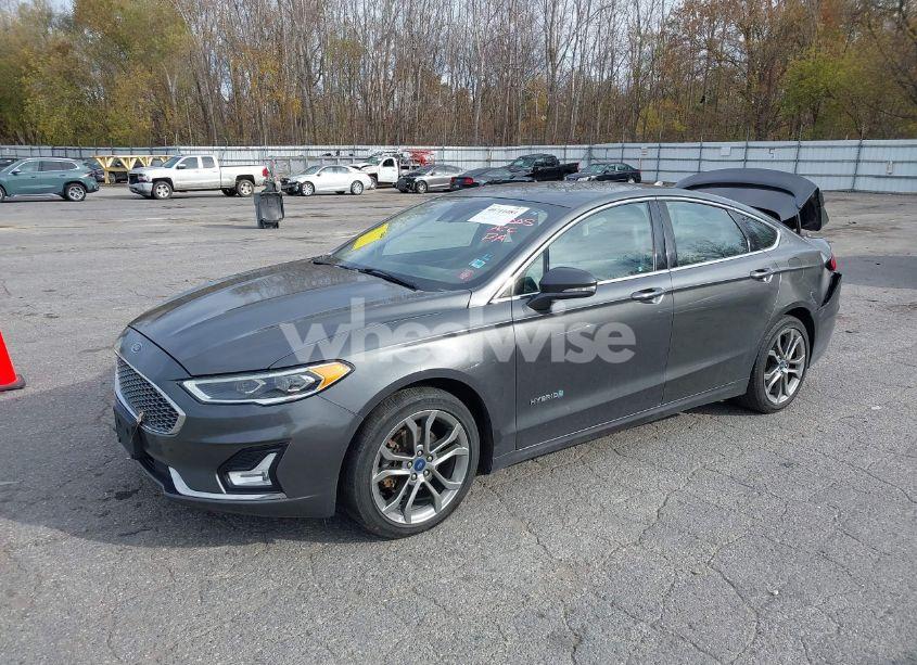 Photo 2 of 2019 Ford Fusion HYBRID TITANIUM (VIN 3FA6P0RU8KR188304)