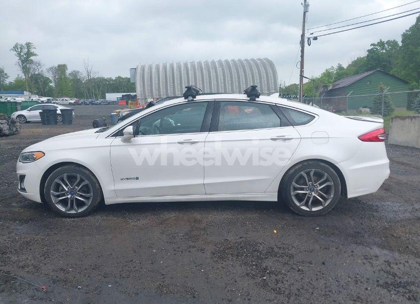 Photo 14 of 2019 Ford Fusion HYBRID TITANIUM (VIN 3FA6P0RU8KR208230)