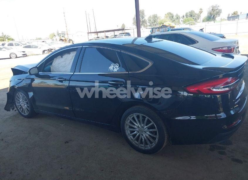 Photo 14 of 2020 Ford Fusion HYBRID TITANIUM (VIN 3FA6P0RU8LR141324)