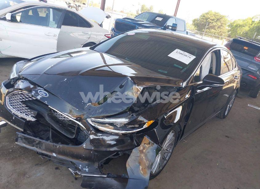 Photo 2 of 2020 Ford Fusion HYBRID TITANIUM (VIN 3FA6P0RU8LR141324)