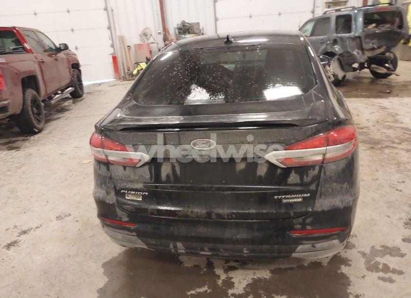 Photo 16 of 2020 Ford Fusion HYBRID TITANIUM (VIN 3FA6P0RU8LR141355)
