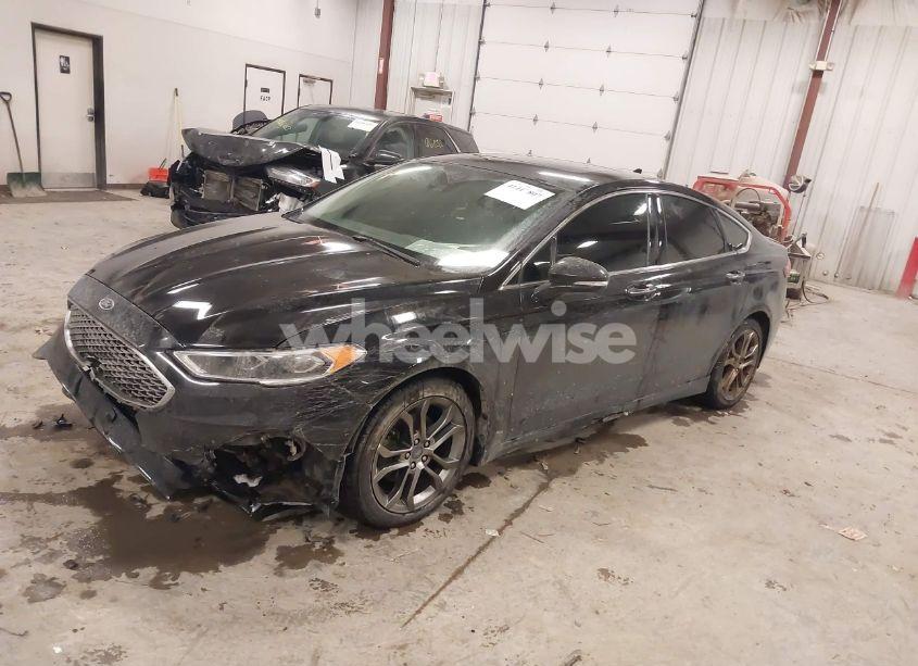 Photo 2 of 2020 Ford Fusion HYBRID TITANIUM (VIN 3FA6P0RU8LR141355)