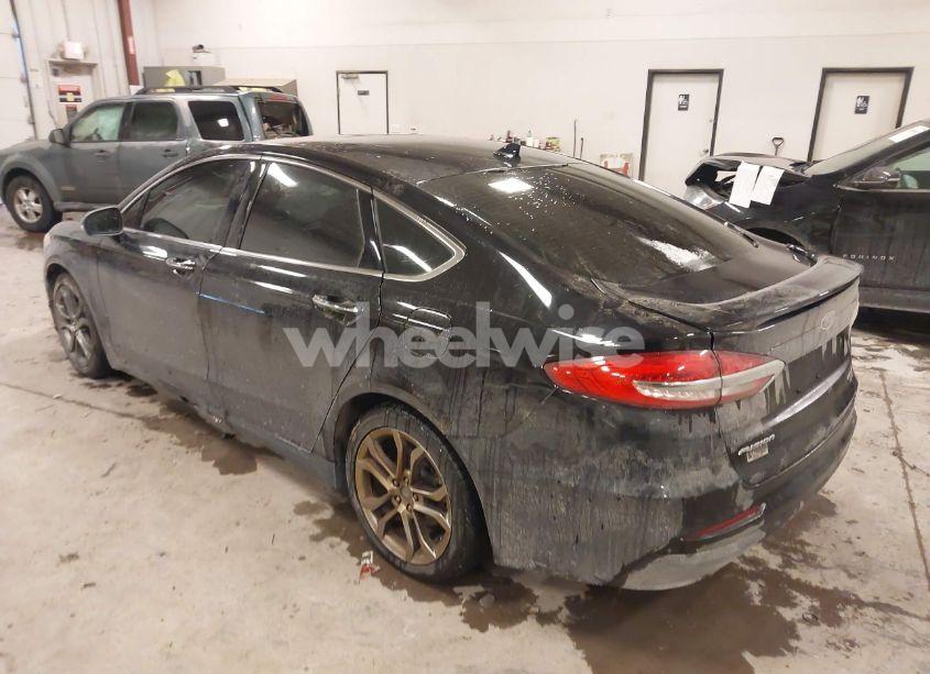 Photo 3 of 2020 Ford Fusion HYBRID TITANIUM (VIN 3FA6P0RU8LR141355)