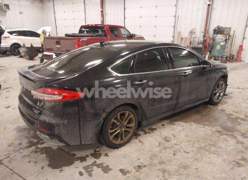 Photo 4 of 2020 Ford Fusion HYBRID TITANIUM (VIN 3FA6P0RU8LR141355)