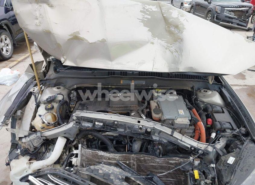 Photo 10 of 2016 Ford Fusion HYBRID TITANIUM (VIN 3FA6P0RU9GR143203)