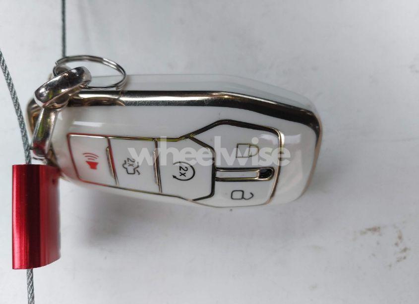 Photo 11 of 2016 Ford Fusion HYBRID TITANIUM (VIN 3FA6P0RU9GR143203)