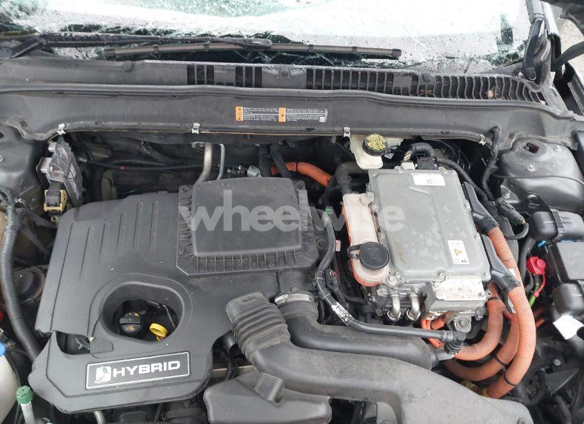 Photo 10 of 2017 Ford Fusion HYBRID TITANIUM (VIN 3FA6P0RU9HR107965)