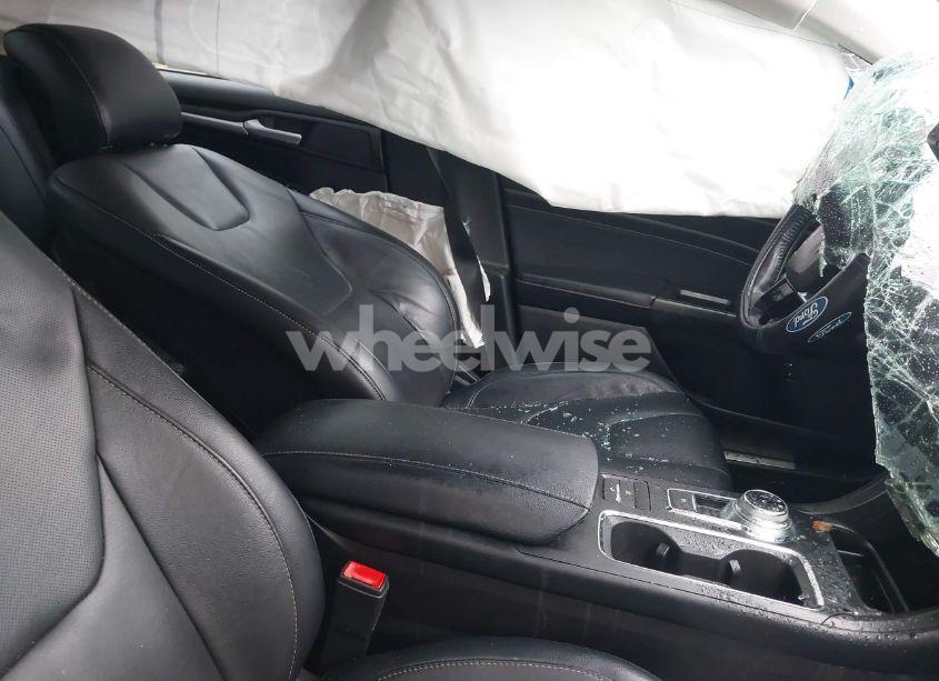 Photo 5 of 2017 Ford Fusion HYBRID TITANIUM (VIN 3FA6P0RU9HR107965)