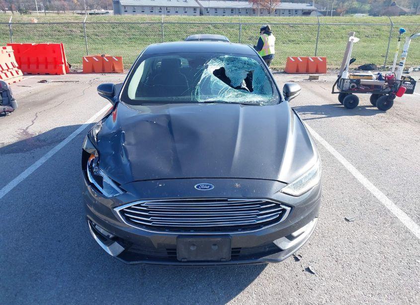 Photo 12 of 2018 Ford Fusion HYBRID TITANIUM (VIN 3FA6P0RU9JR120754)