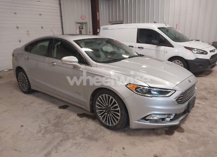 2018 Ford Fusion HYBRID TITANIUM (VIN 3FA6P0RU9JR131818) main photo