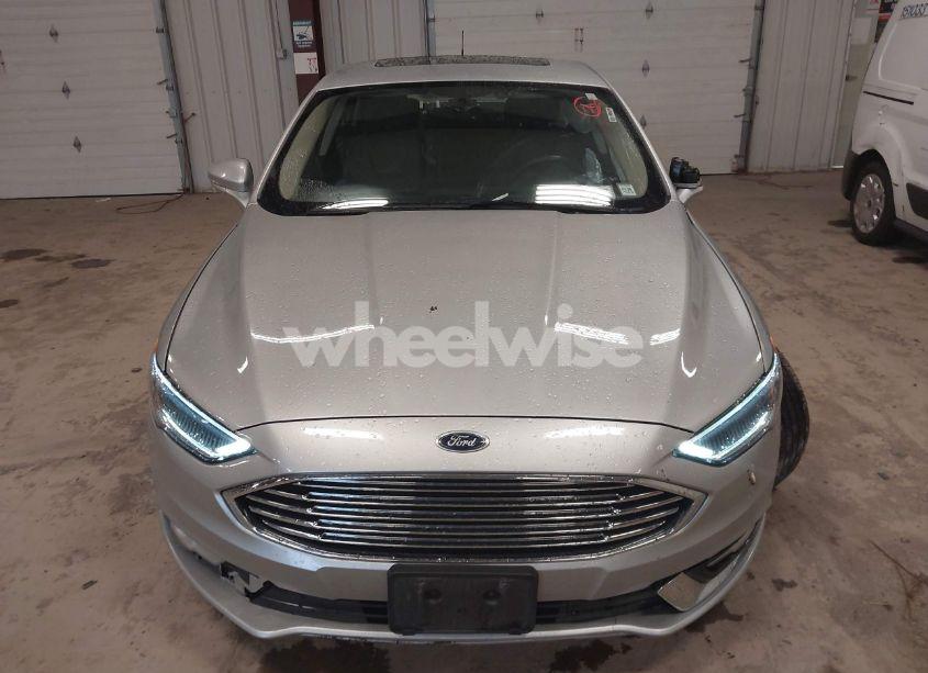 Photo 12 of 2018 Ford Fusion HYBRID TITANIUM (VIN 3FA6P0RU9JR131818)