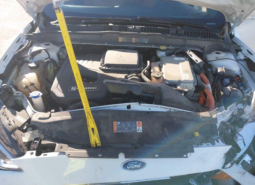 Photo 10 of 2019 Ford Fusion HYBRID TITANIUM (VIN 3FA6P0RU9KR206857)