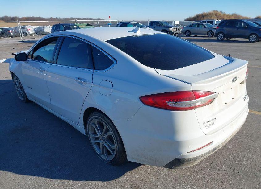 Photo 3 of 2019 Ford Fusion HYBRID TITANIUM (VIN 3FA6P0RU9KR206857)